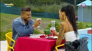 Márcia e Ítalo jantam a sós
