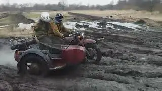 Мотоцикл Днепр МТ 10-36, по бездорожью.