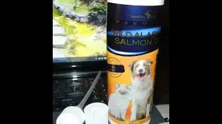 Premium Wild Alaskan Salmon Oil for Dogs and Cats