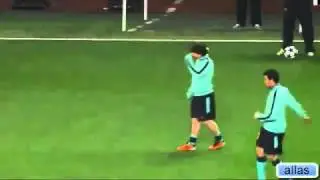 Lionel Messi Fail ! (Hits in the Balls)