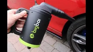 The perfect tool for drying cars and avoiding water spots