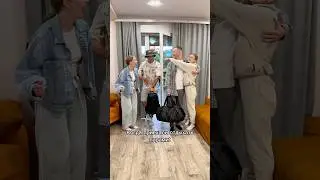Когда решили отдохнуть парами 🤣 
