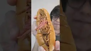 Provei um PÃO DE YAKISOBA no Japão 🤮