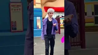 HOW TO CATCH A BUBBLE😱 (magic trick) #shorts