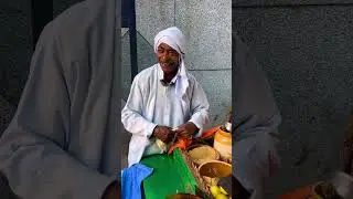 75 Year Old Hardworking Man Selling Chole Kulche 😱 #cholekuche #streetfood