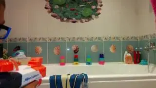 Стрельба из бластера Nerf super soaker H2Ops (волна)