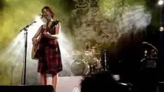 Kimbra - Simply On My Lips (Live at Parachute)