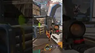Loba landed in a rough spot #apexlegends #apex #apexlegendsclips