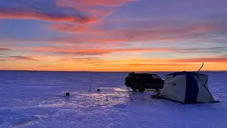 11-я насосная. Зимняя рыбалка. Съемка дроном.