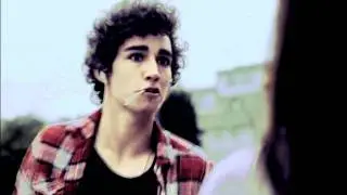 Nathan Young | Touchin' on my ....