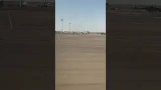 Отчаливает!