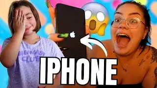 HO COMPRATO UN IPHONE A LARA ! * SORPRESA * / chiara paradisi