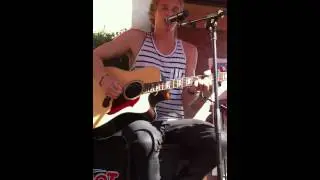 Cody Simpson singing I Won't Give Up