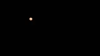 Bulan Di Malam Hari