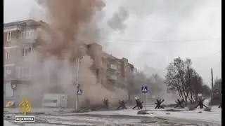 Камера журналістів Аль Джазіри зафіксувала удар по житловому будинку в Бахмуті🤯 