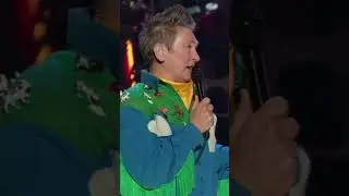 k.d. lang Receives Standing Ovation at the 2024 CCMA Awards presented by TD!