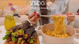 ENG) Vlogs of living alone 🐷 Make mini gimbap and eat ramen 🍽 Daily croffle, mango smoothie Cooking