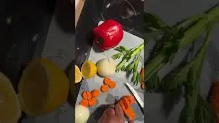 Live highlight Chopping vegetables for fried rice 
