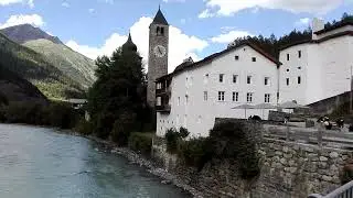Zernez  Susch: fiume Inn e centro storico (Bassa Engadina, Canton Grigioni, Svizzera)