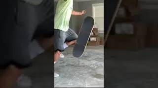 Fakie no comply biggest flip with bonus no comply gazelle heelflip! #shorts
