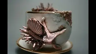 Щупальца, ракушки и морские звезды на винтажном сервизе