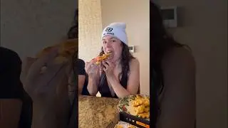 DO YOU LIKE DINO NUGGIEZ ON PIZZA? 