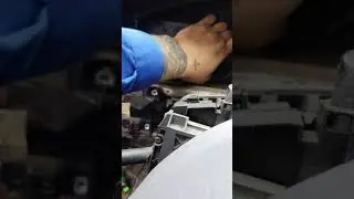 Как снять торпеду,переднюю панель,как добраться до заслонки на Chrysler Voyager,НЕ ДУЕТ ТЕПЛЫМ.