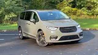 2023 Chrysler Pacifica Road Tripper