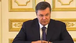 Янукович во время заседания координационного штаба