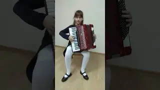«Подгорка» русская народная пляска ,исполняет Чорномаз Марина