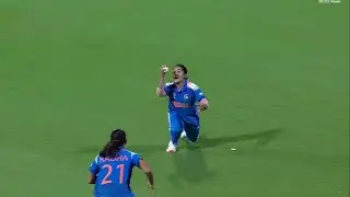 Amanjot Kaur match winning catch of Laura Wolvaardt, India vs South Africa Women's World Cup Final 