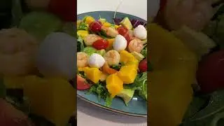 Салат з манго🥭 та креветками🍤  #cooking  #avocado #салат #манго #mango #mangorecipe #recipe