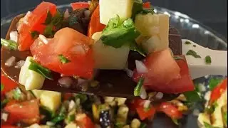САЛАТ ИЗ БАКЛАЖАНОВ СО СВЕЖИМИ ОВОЩАМИ