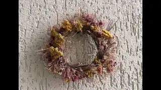 Венок из плюща и сухоцветов