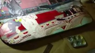 Painting SHAOLIN SKATER skate deck