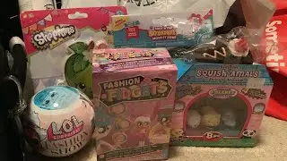 Opening so many toys!(Opening LOL dolls, squishys and more!)