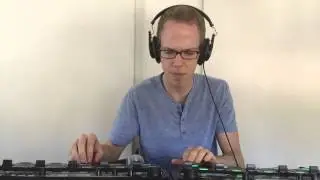 Mirror - Dave Repeat (Live Vocal Looping)