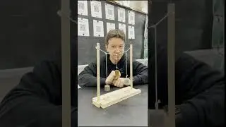 DIY Demonstration of Resonance Frequency in Physics