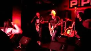 Drugly Cats - Тёлки кинули парней (Live in Moscow, club PiPL, 19.02.2011)