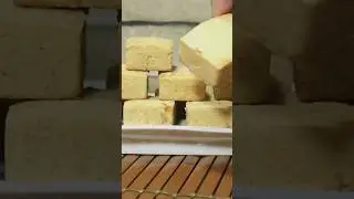 Taiwanese Pineapple Cake