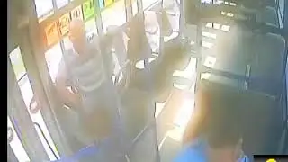 Bakıda sərnişin avtobus sürücüsünü boğdu
