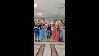 Улыбнитесь вместе с нами!