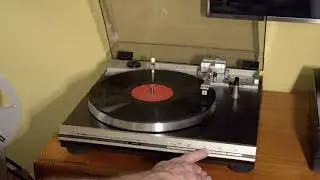 Misubishi Linear Tracking Turntable - Sharp!