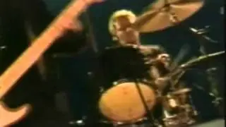 Green Day - 2000 Light Years Away Live
