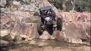 Black Friday trail in Payson optional line. #rearsteer #rockbuggy #waterfall
