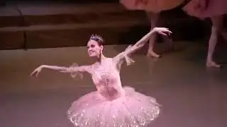 ピチカート（ライモンダのヴァリエーション）「ライモンダ」ロパートキナ、マリインスキー劇場 Raymonda variation 