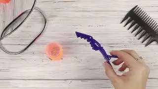 Бигудь оранжевый и зажим