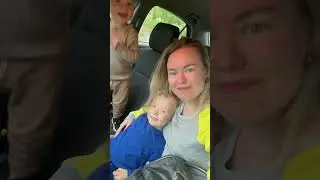 Ждём окончания дождя в машине # shorts