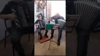 " Милая мама" А.Аверкин дуэтом с преподавателем на баяне