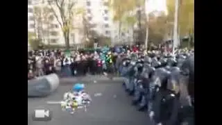 Столковения жителей и ОМОНа  ,